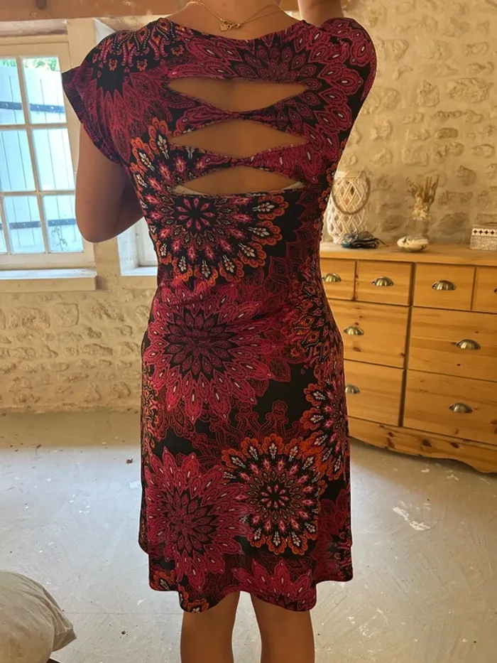Jolie robe d'été - photo numéro 2