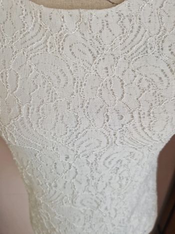 Haut blanc dentelle