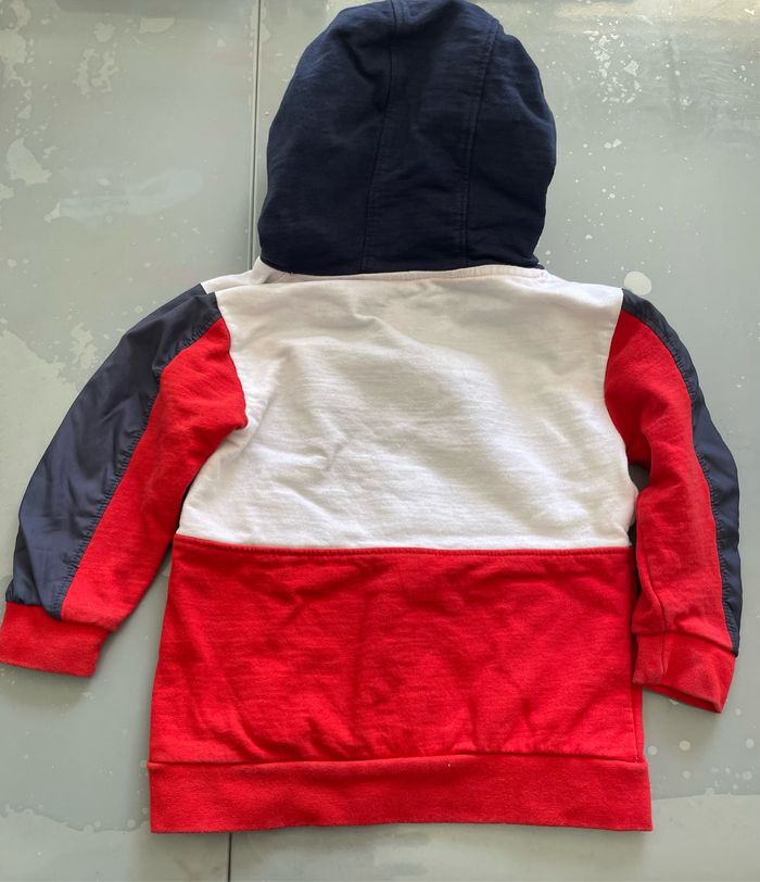 Sweat garçon T 3 ans La Fabrique des Garçons avec capuche rouge, blanc et bleu marine - photo numéro 7