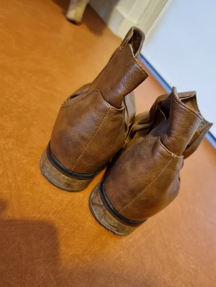 Bottines ajourées camel - photo numéro 2