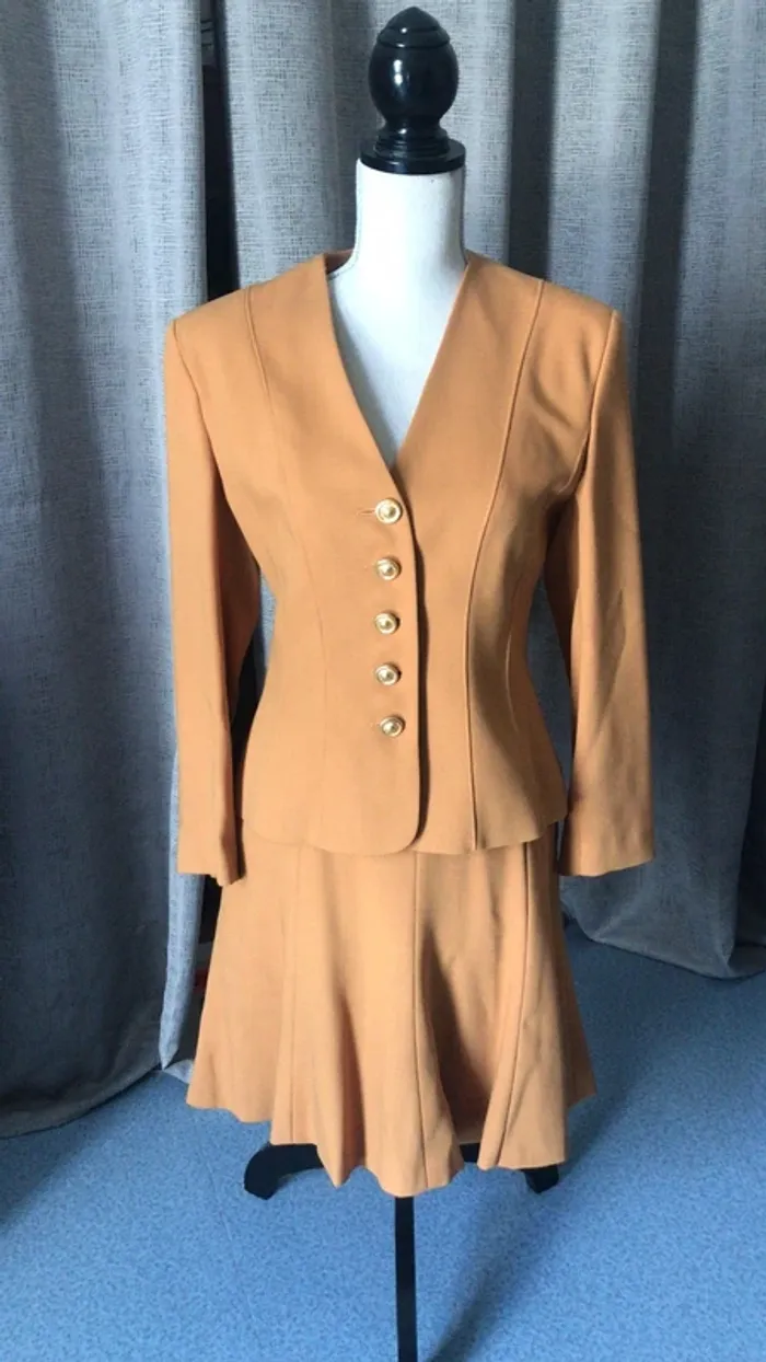 Tailleur