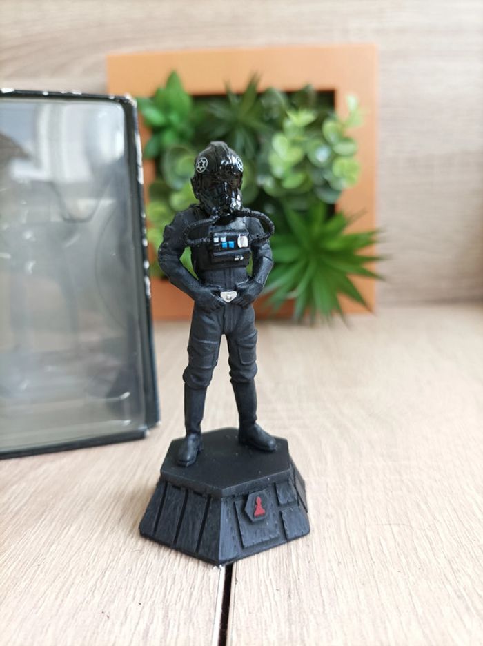 Figurine Imperial Pilot Star Wars Altaya - photo numéro 2