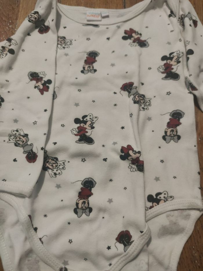 Lot 3 bodies 24 mois Disney baby - photo numéro 3