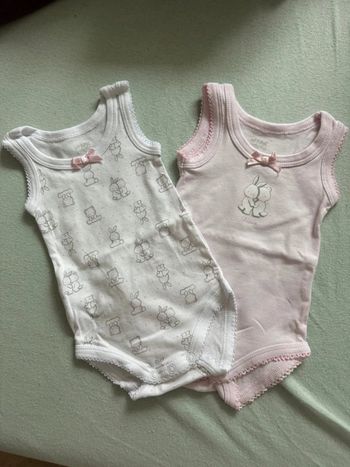 Lot 2 body bébé fille