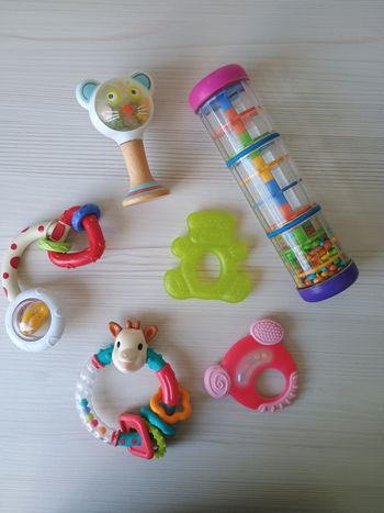 Lot jouets d'éveil