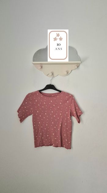 Tee-shirt fleuri côtelé * Kiabi *