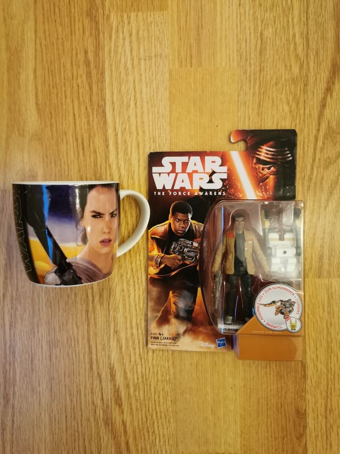 Figurine Hasbro Star Wars Finn The Force Awakens Le Réveil de la Force +Mug Star Wars Rey/Finn Neuf - photo numéro 2