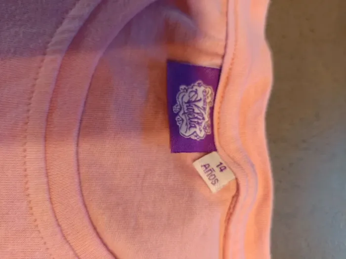 Vends pyjamas fin 2 pièces Disney Violetta taille 14 ans . - photo numéro 4