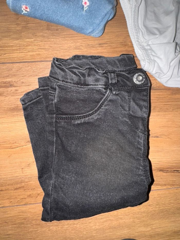 đLot de 6 pantalons bĂ©bĂ© fille taille 12 moisđ - photo numĂ©ro 7