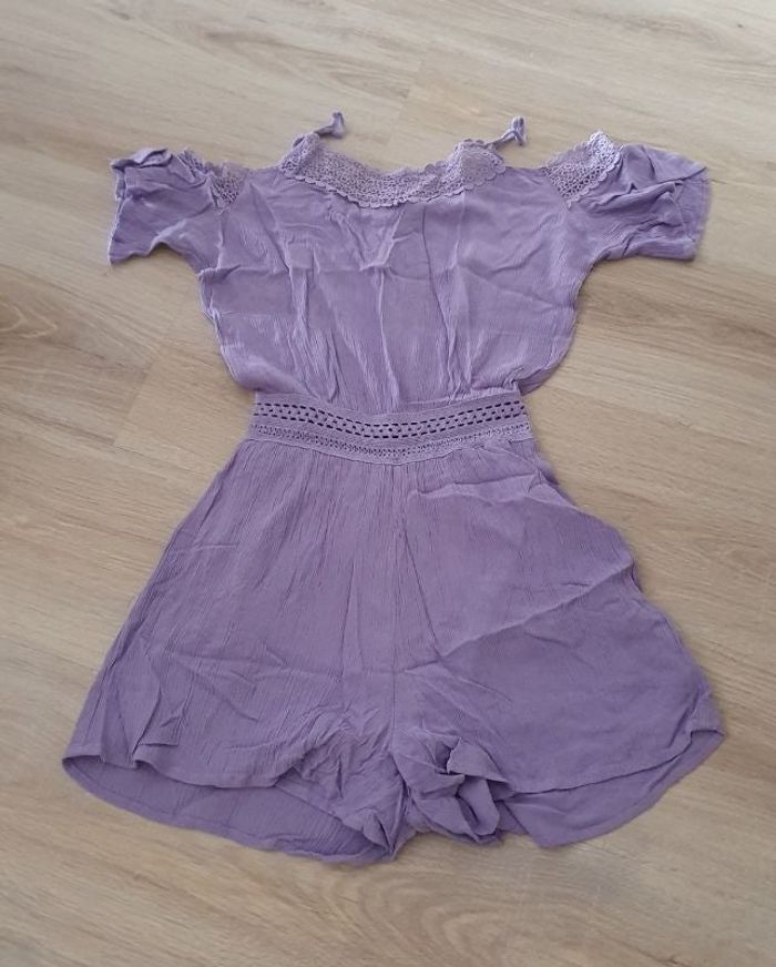 Jolie combinaison courte violette
