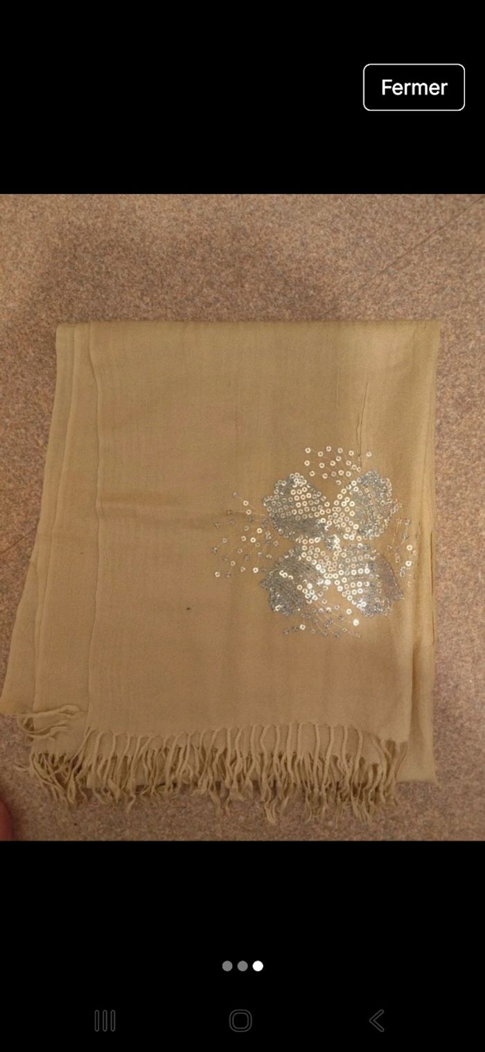 Foulard - photo numéro 4