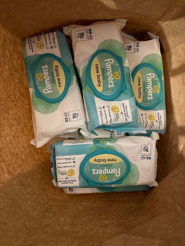 15 paquets de 46 lingettes bébé Pampers harmonie