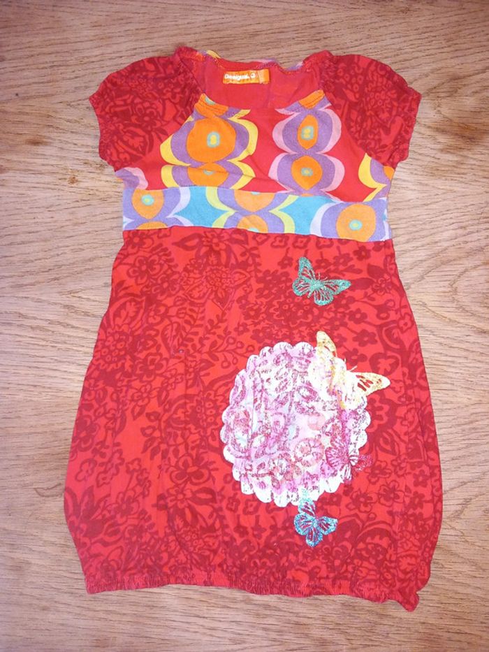 Robe fille taille 5/6 ans