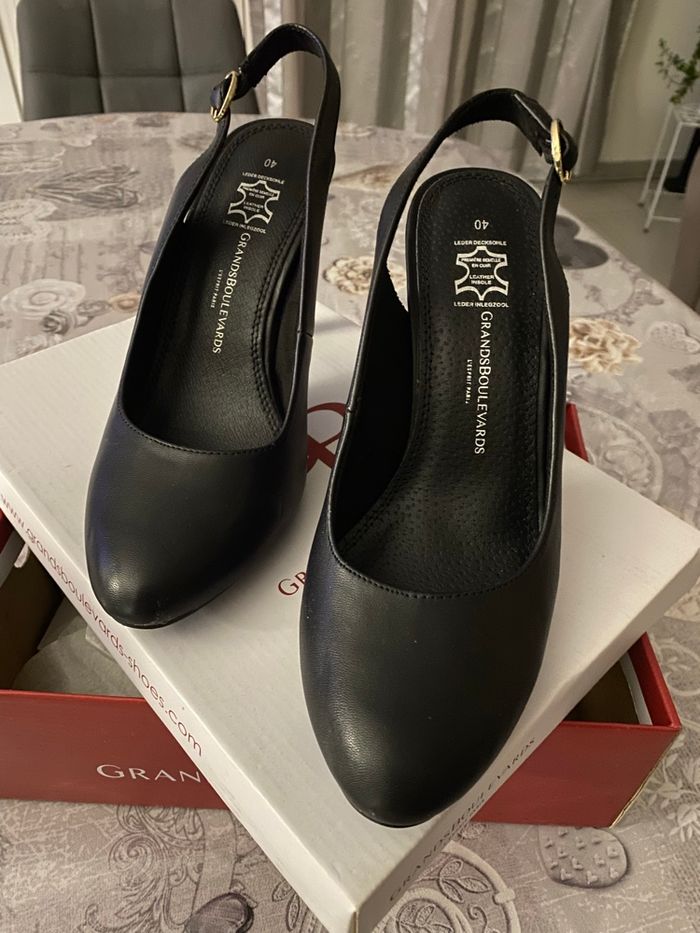 Ballerines noires - Pointure 40 - photo numéro 2