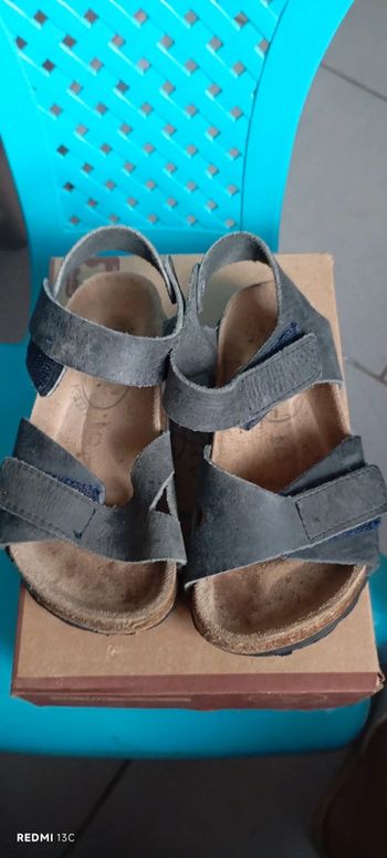 Sandales