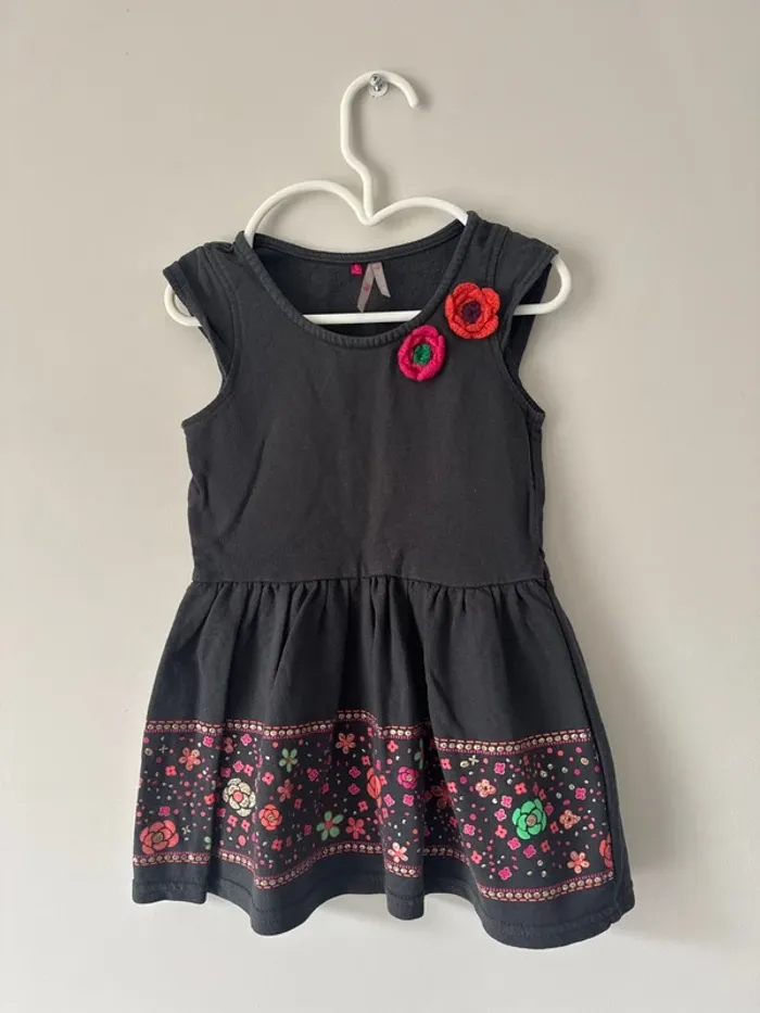 👗 Robe orchestra 2 ans très bon état fleurs- bébé fille 2 ans 92cm