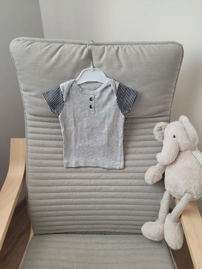 Tee shirt gris - photo numéro 2