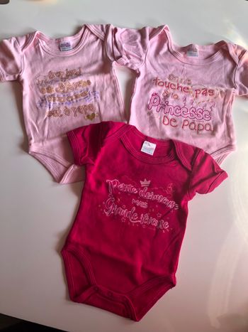 Lot bodies manches courtes bébé fille