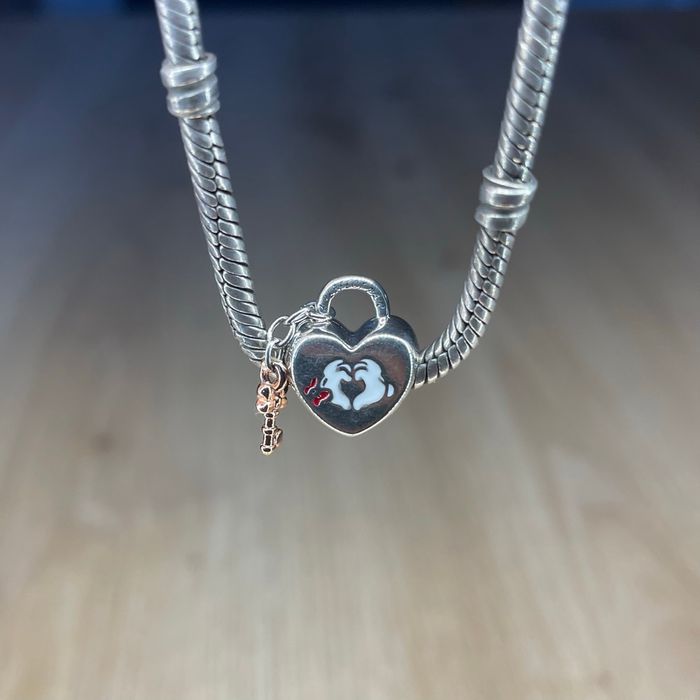 Charm Pandora Cadenas Mickey & Minnie 💞 Amour Disney – Bijou Collector en Argent 925 - photo numéro 2