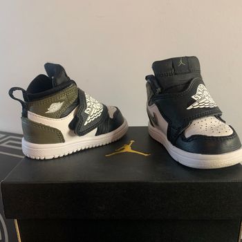 Chaussures pour bébé, garçon Nike Jordan taille 19.5