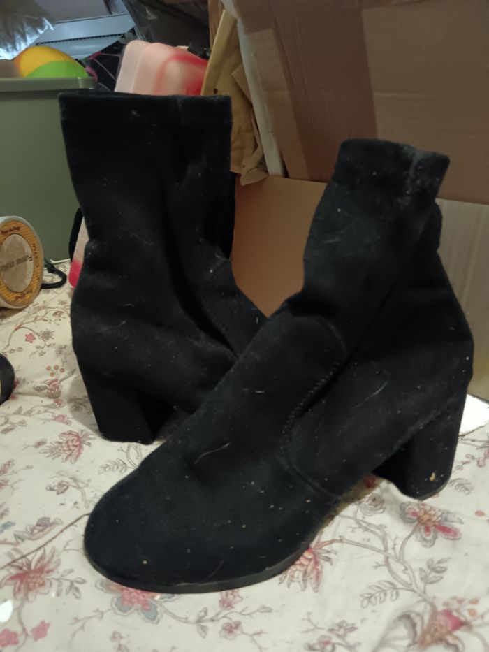 Bottes en velours noir taille 40 - photo numéro 4