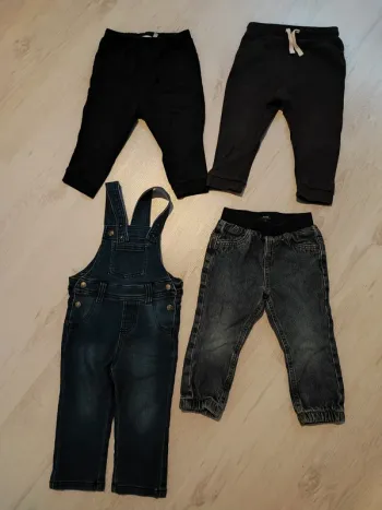Lot pantalons 24 mois