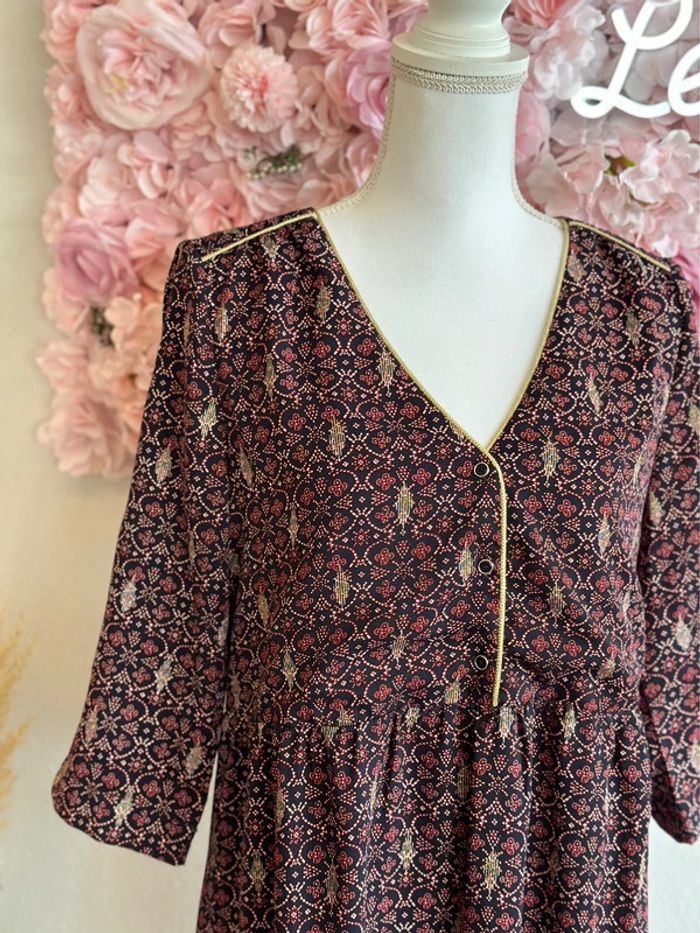 Belle robe fluide noire avec imprimé fleuri bordeaux et doré, taille 3/40 - La Petite Étoile Paris - photo numéro 4