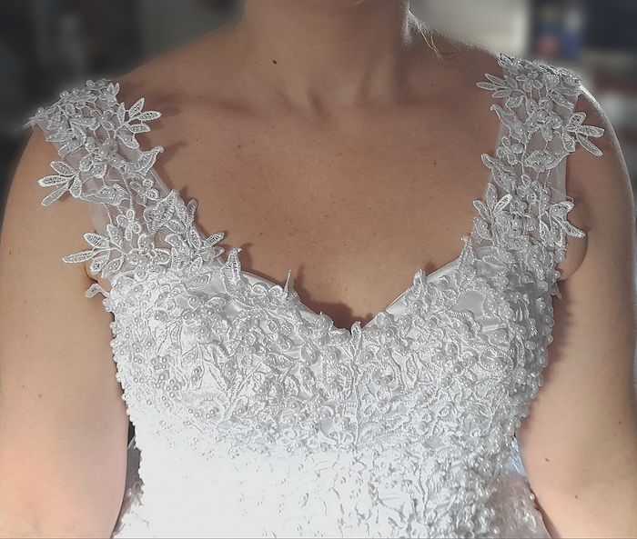 Robe de mariée laçage et perles - photo numéro 7