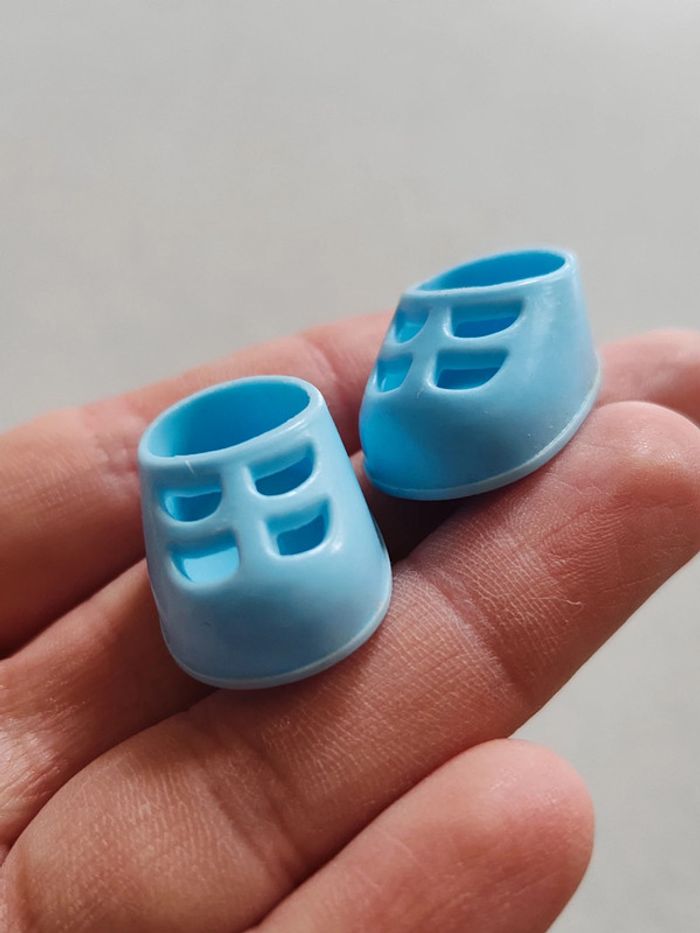 Chaussures pour poupée charlottes aux fraises vintage - photo numéro 2