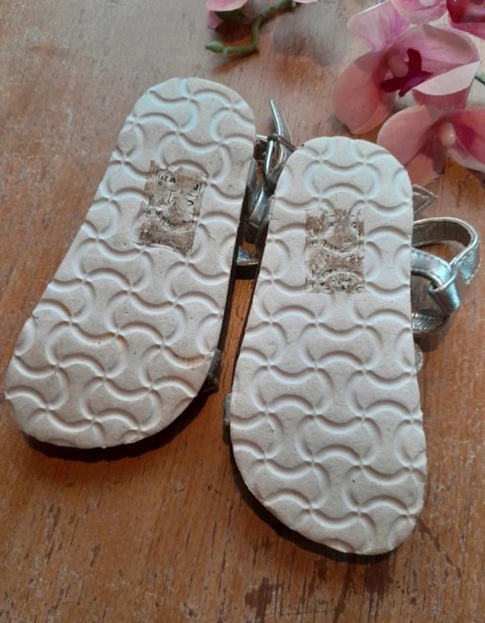 Sandales argentée taille 21 cuir - photo numéro 5