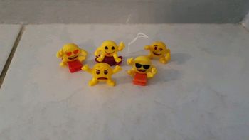Lot de 5 figurines smileys V4