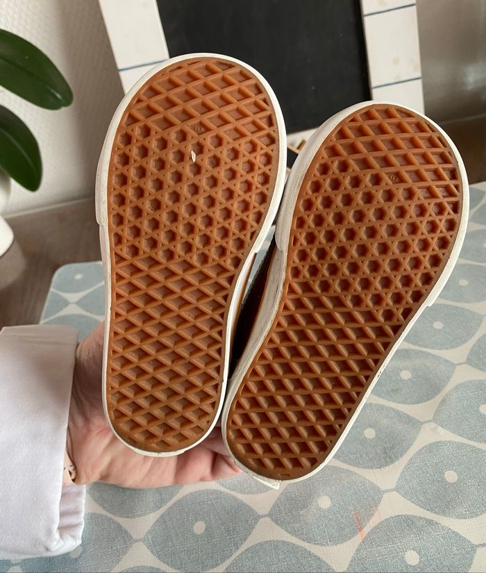 Chaussure vans taille 24 - photo numéro 3