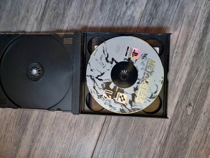 Metal gear solid ps1 - photo numéro 4