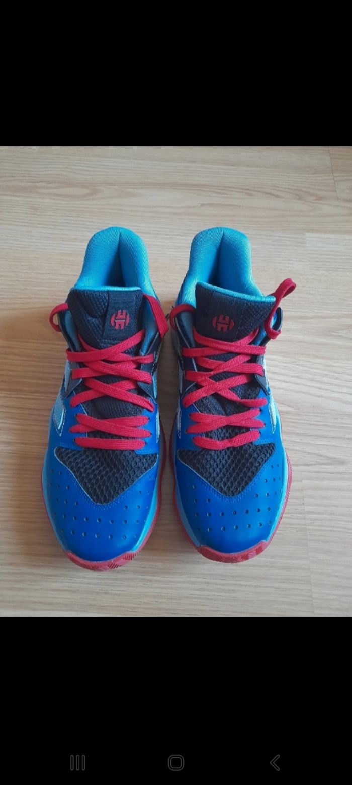 Adidas  Harden 41.5 bleu et rouge