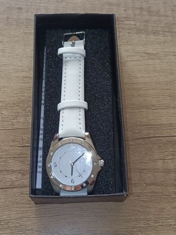 Montre blanche strass
