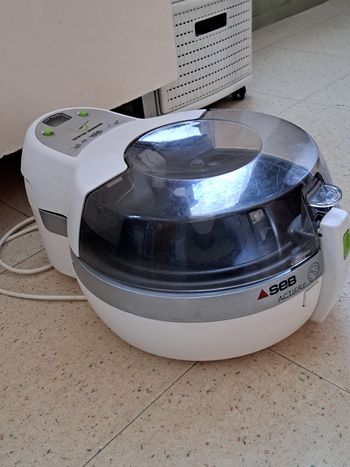 Friteuse sans huile actifry family Seb
