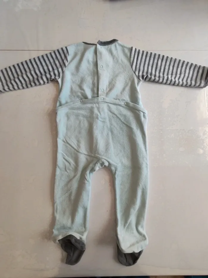 Gros lot pyjama velours hiver chaud 18 mois - photo numéro 12