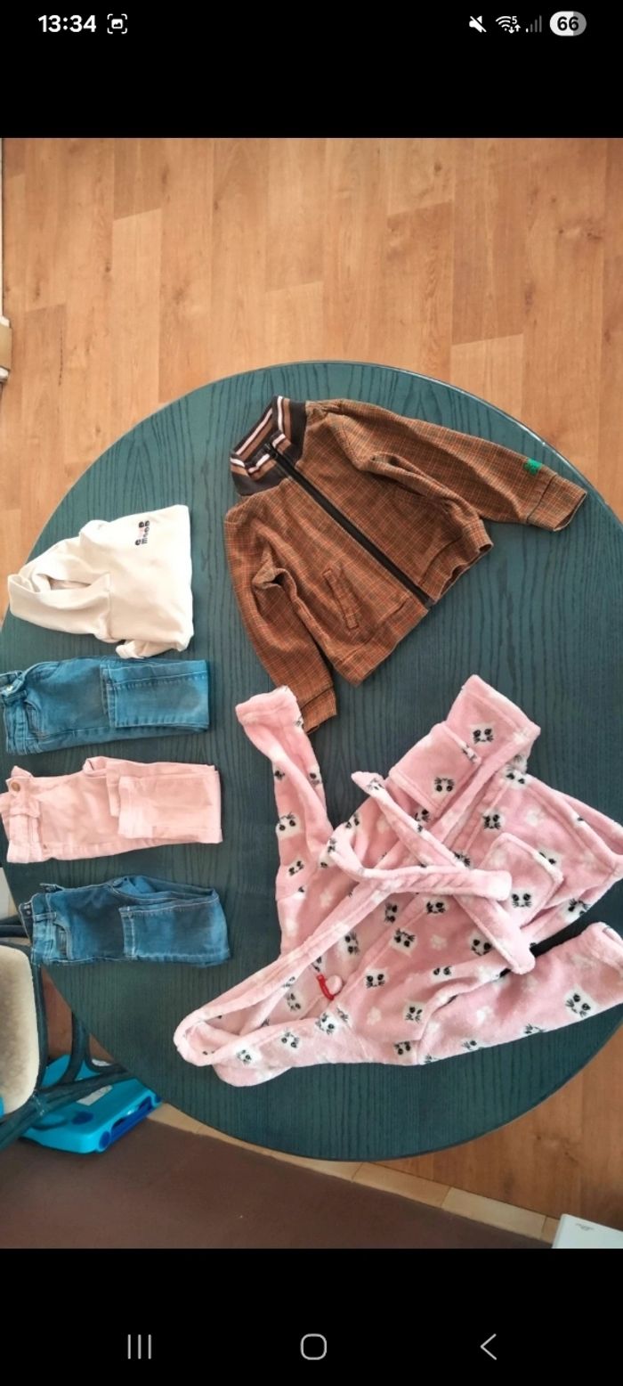 Gros lot vêtements fille 5 ans - photo numéro 9