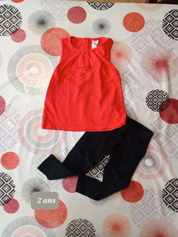 Tenue ensemble haut legging ❤️ taille 2 ans