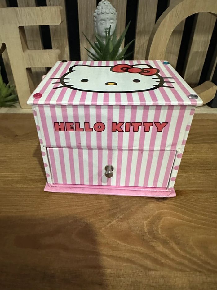 Boîte à bijoux Hello Kitty - photo numéro 3