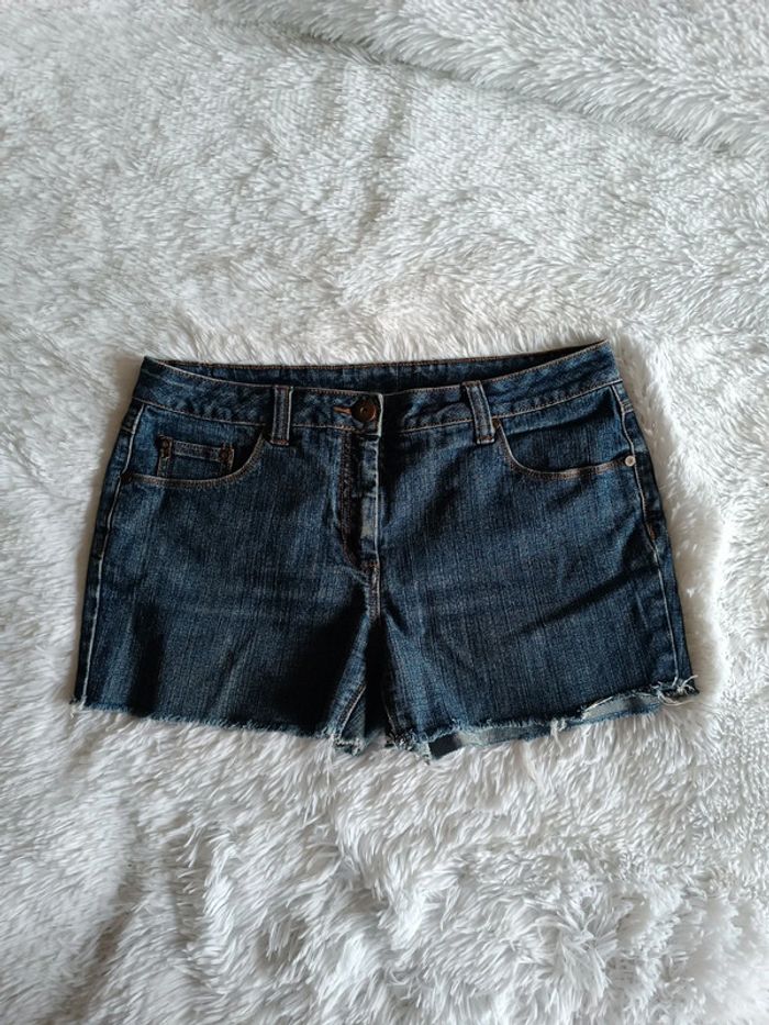 Short en jean mid waist T. 44 Camaïeu - photo numéro 2