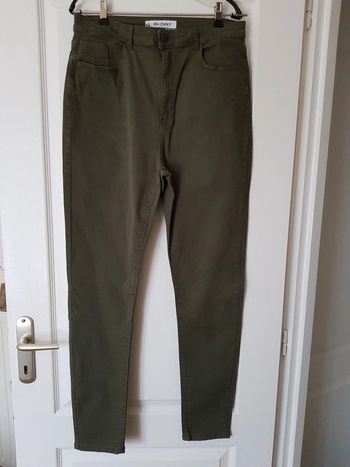 Pantalon skinny kiabi 42 neuf