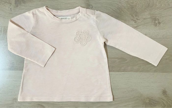 T shirt manches longues MANGO kids 9/12 mois  détail fleur dentelle  parfait état