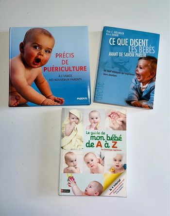 Lot de 3 livres de puériculture