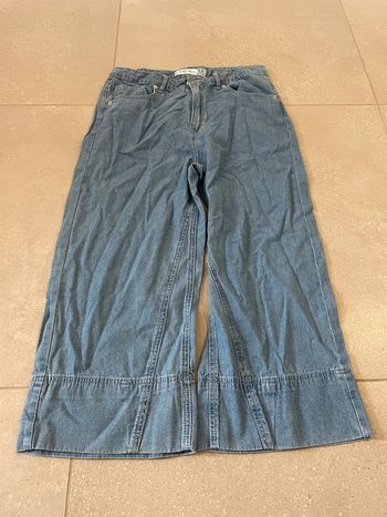 Jean Amisu court, taille 38, très bon état 38x80cm