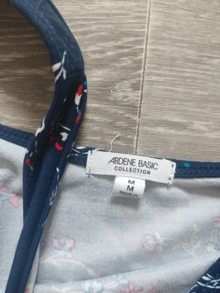 Body stretch bleu marine motif fleuri taille M Ardene neuf - photo numéro 7