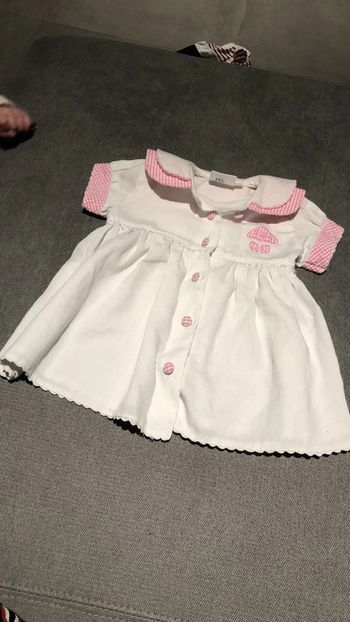 Robe blanche et rose 3 mois