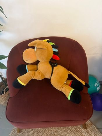 Grande peluche  cheval 