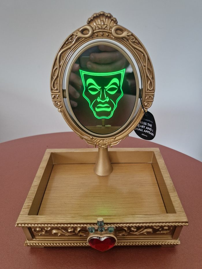 Porte bijoux ou accessoires Bath&bodyworks Miroir magique lumineux Blanche Neige - photo numéro 2