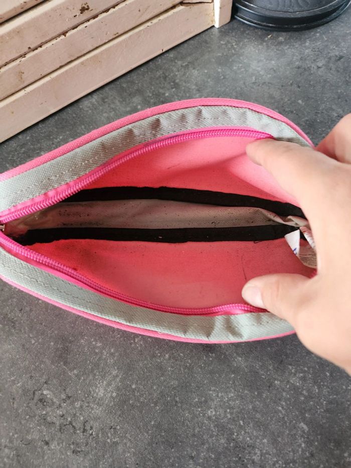 Trousse scolaire rose